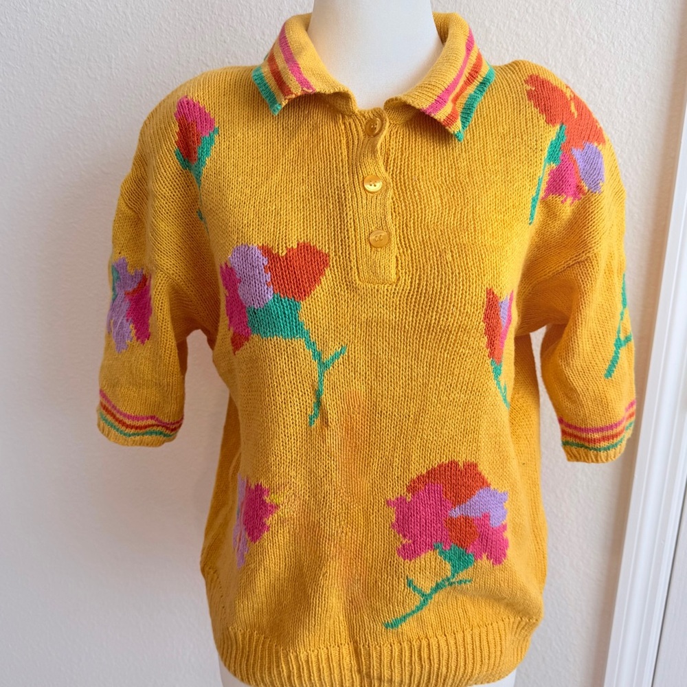 Vintage Yellow Knit Polo with Multicolor Floral Motif - Picture 3 of 7